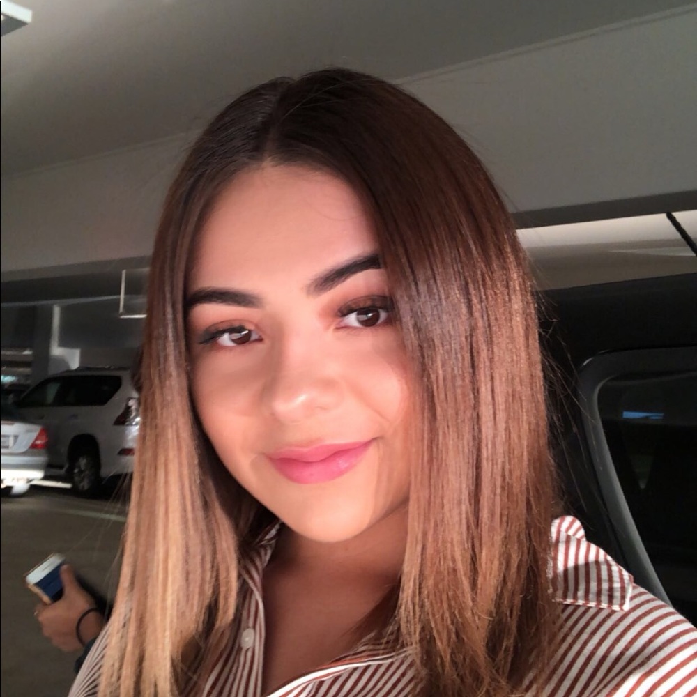 Meet your Posher, Emely